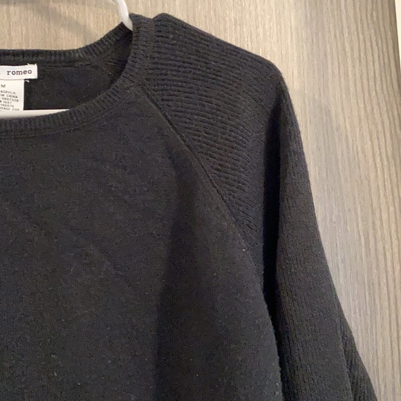 ❗️BOGO❗️sweet romeo Sweater - Picture 4 of 7
